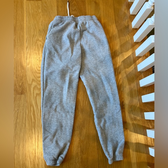 Comfy cozy grey sweatpants - Picture 6 of 6